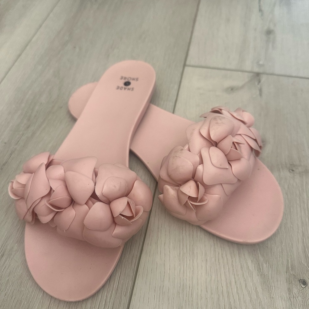 Pink sandals- 8